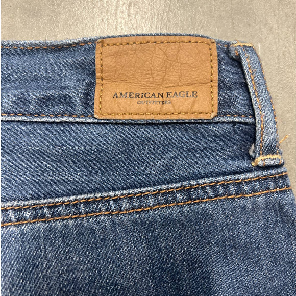 American Eagle Hi Rise Girlfriend Jeans Womens 20L Blue Distressed Frayed Hem - Picture 8 of 10